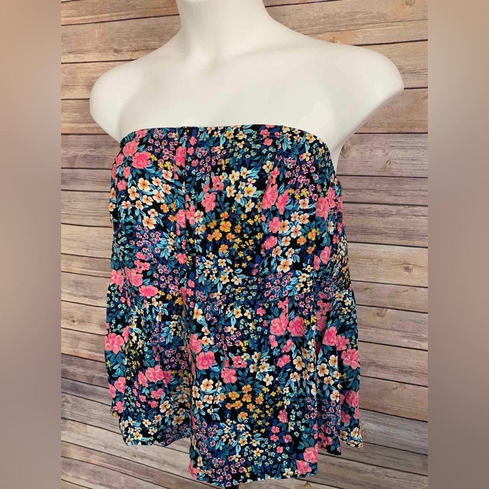 Torrid - Size 2 - Picture 6 of 11